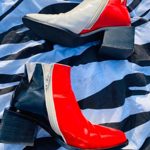 Hand painted Jeffrey Campbell boots - Picture 1 of 4